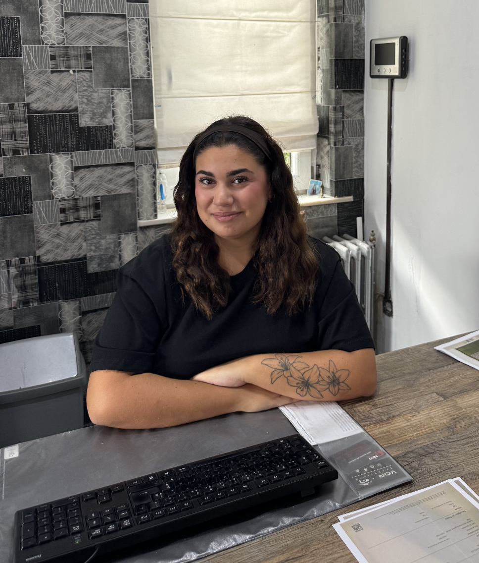 Courtière au bureau Anchisi Assurances à Nimy